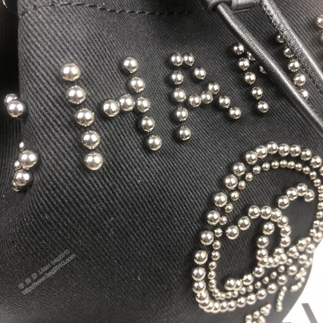 Chanel女包 57536 Chanel2020Ss新版抽繩包 Chanel春夏新品珍珠肩背包  djc4050